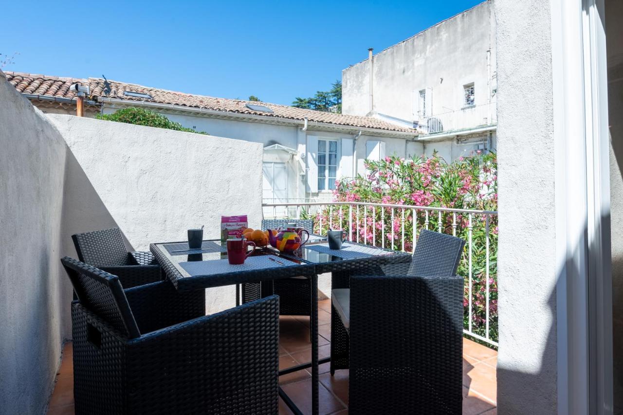 Le Pandora, Proche Tour Magne, Parking Et Terrasse Apartment