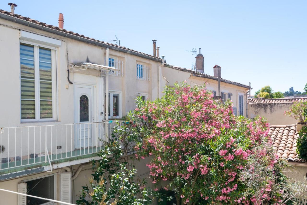 Apartment Le Pandora, Proche Tour Magne, Parking Et Terrasse *