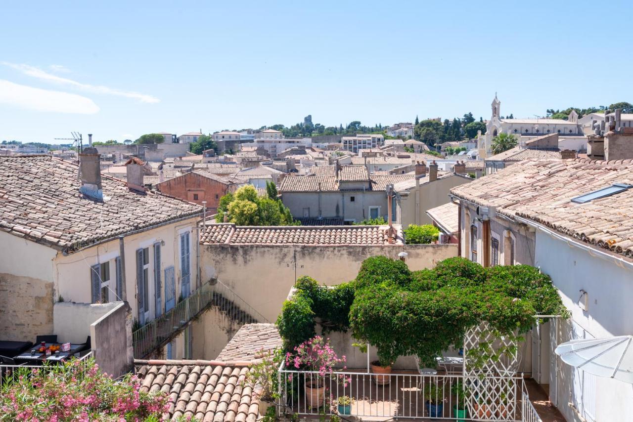 Apartment Le Pandora, Proche Tour Magne, Parking Et Terrasse