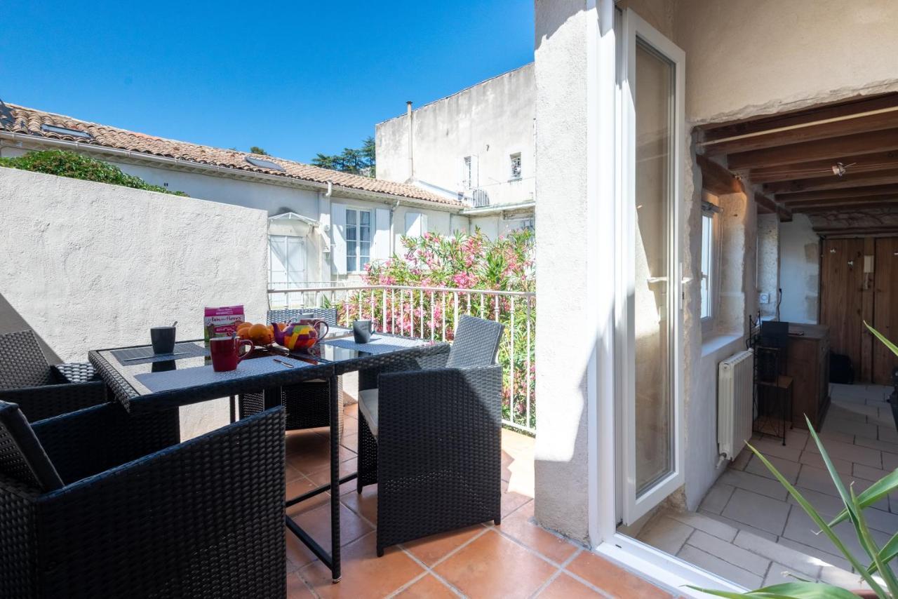 Le Pandora, Proche Tour Magne, Parking Et Terrasse