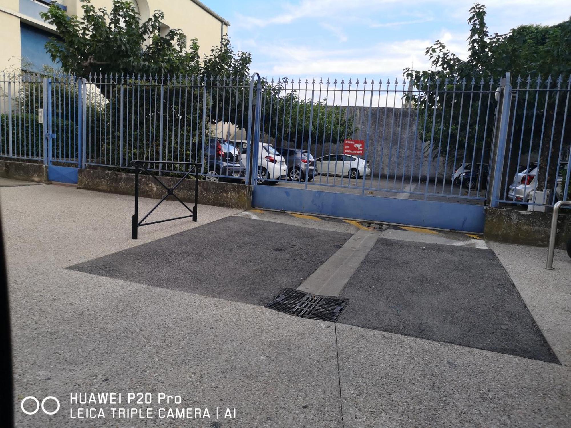 Le Pandora, Proche Tour Magne, Parking Et Terrasse